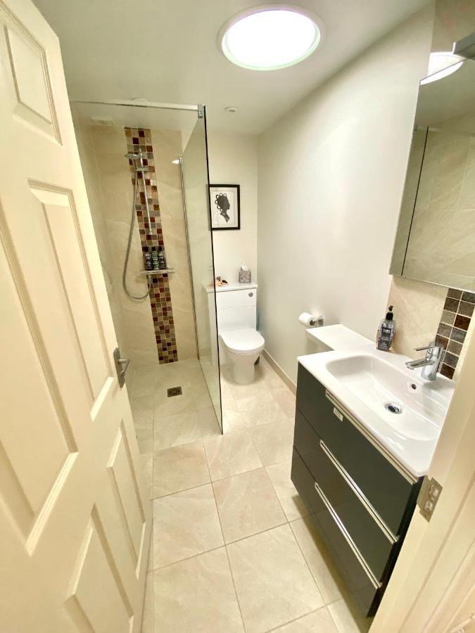 A Secluded Self Contained Country Suite With A View - Parking, Easy Access To Bath Коршам Екстериор снимка